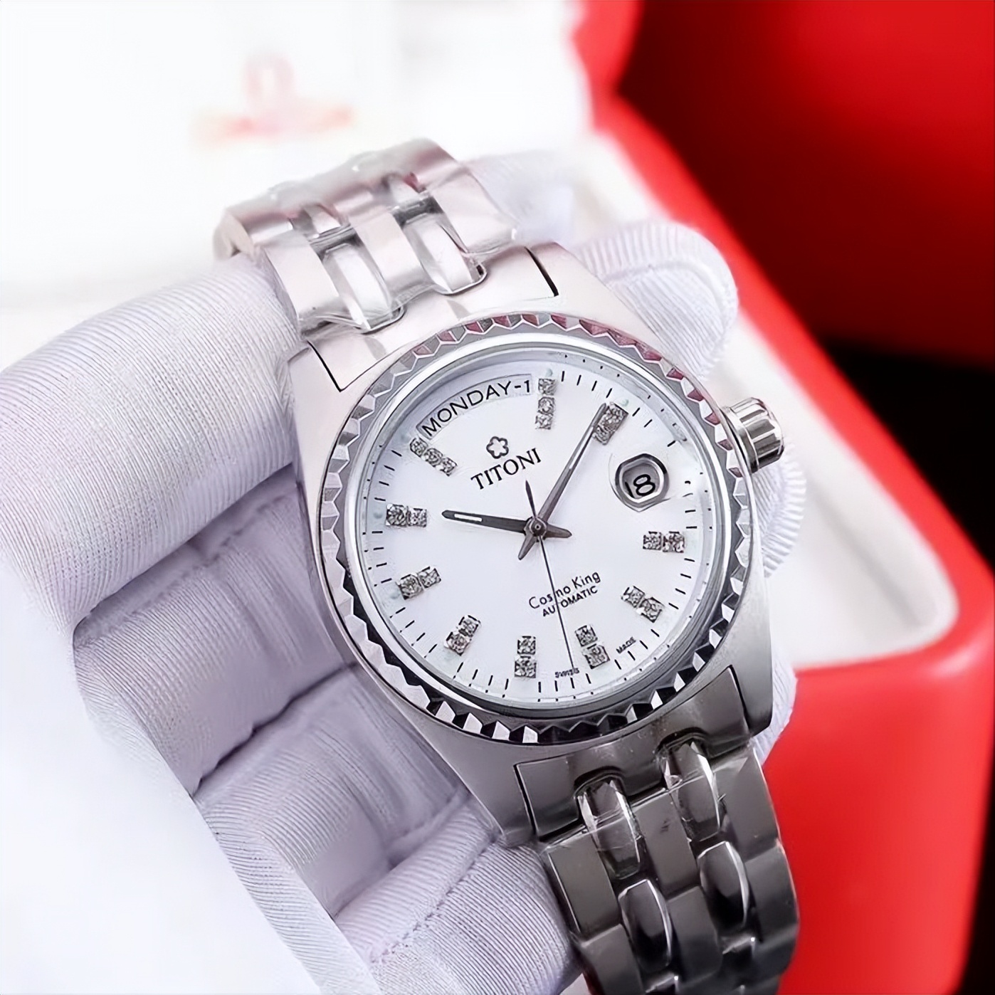 梅花手表和天梭手表哪个好,梅花跟天梭哪个级别高