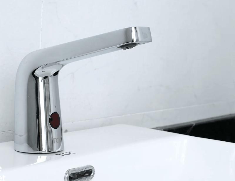 红外感应开关为什么总亮,红外探测仪为什么对着墙响