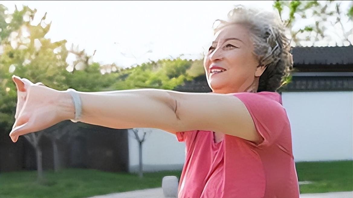 为什么女性过50岁就浑身疼,为什么女人到50浑身有病了