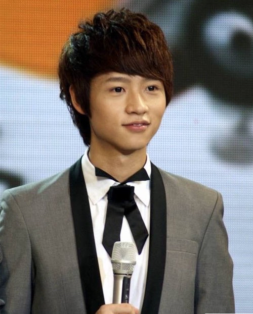 魏晨王铮亮阿穆隆演唱会,王铮亮阿穆隆