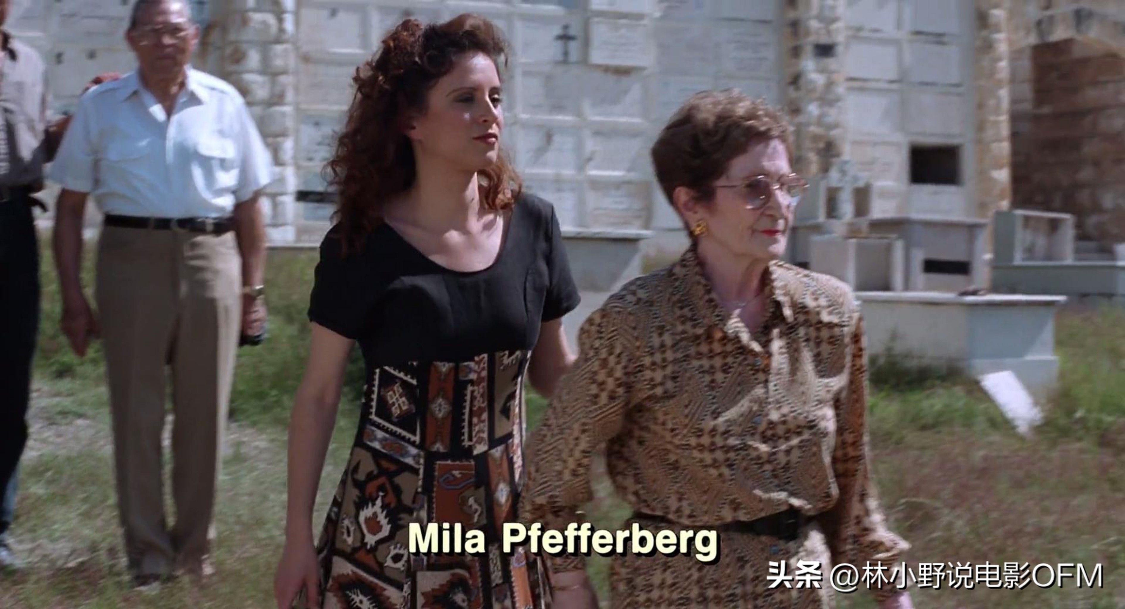 辛德勒的名单开头插曲,辛德勒的名单结尾放石头