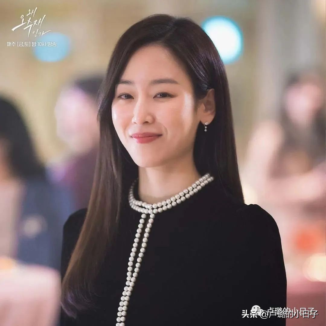 被渣男逼到流产差点自杀，从剧中穿搭就能看出女主复仇的野心