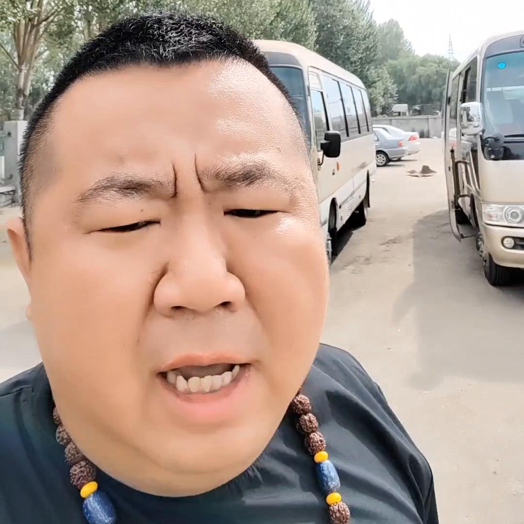 今天整两个硬货，14年江铃考斯特柴油手动5速五十铃机器...