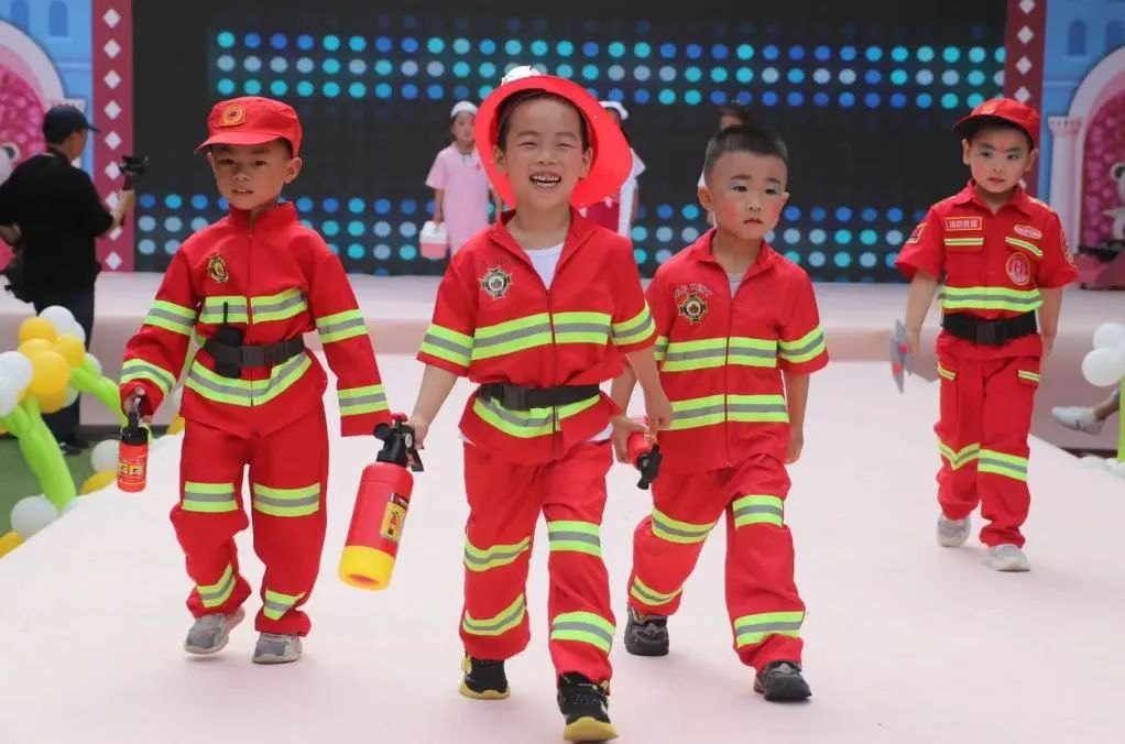 益悦童心幼儿园庆六一精彩表演,清东幼儿园庆六一游园活动