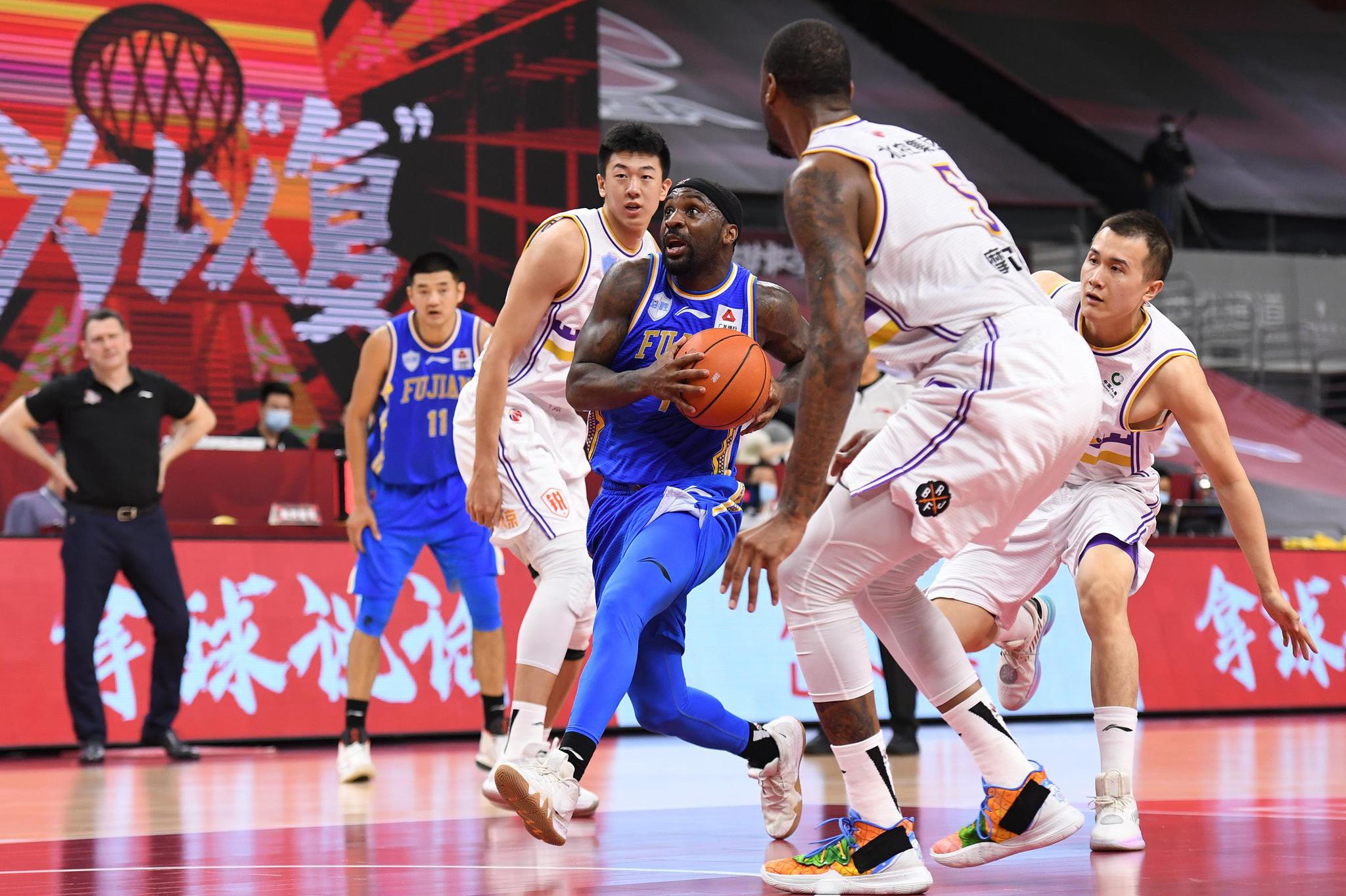 cba丁伟签约了吗,cba山西队主教练丁伟为何离职