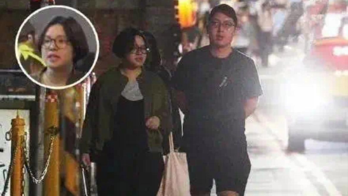 谢依霖讲述水中分娩,谢依霖给孩子剪脐带