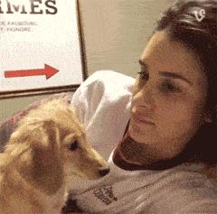 姑娘这么可爱竟然当保安，大叔都忍不住多看两眼，太屈才了: