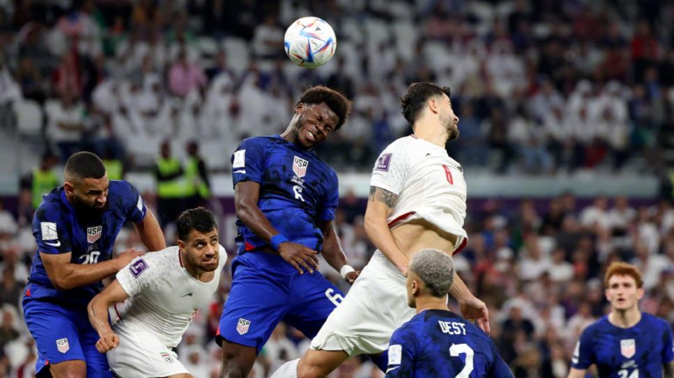 世界杯伊朗0-1不敌美国,伊朗0:1输美国后球迷的反应