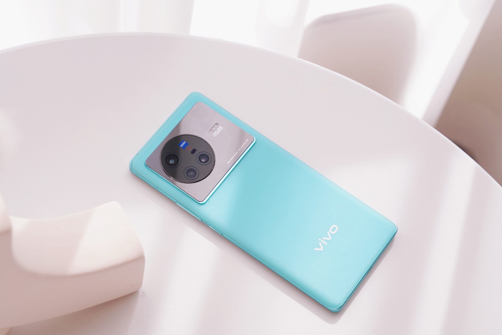 vivox80pro天玑9000吃鸡画质,vivox80pro旅程版抗摔测试