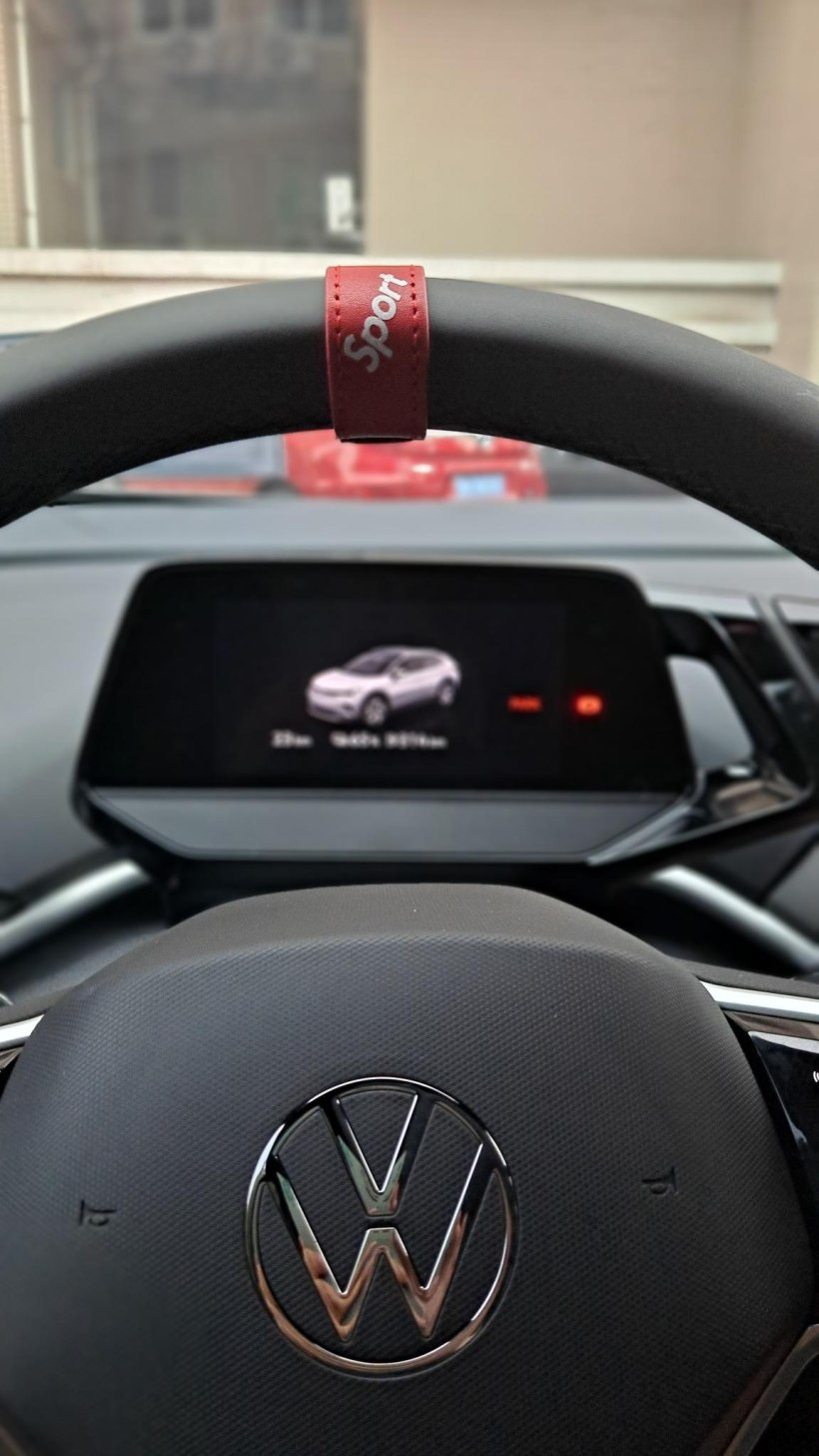 购买2022款id6cros,买id6crozz送充电桩吗