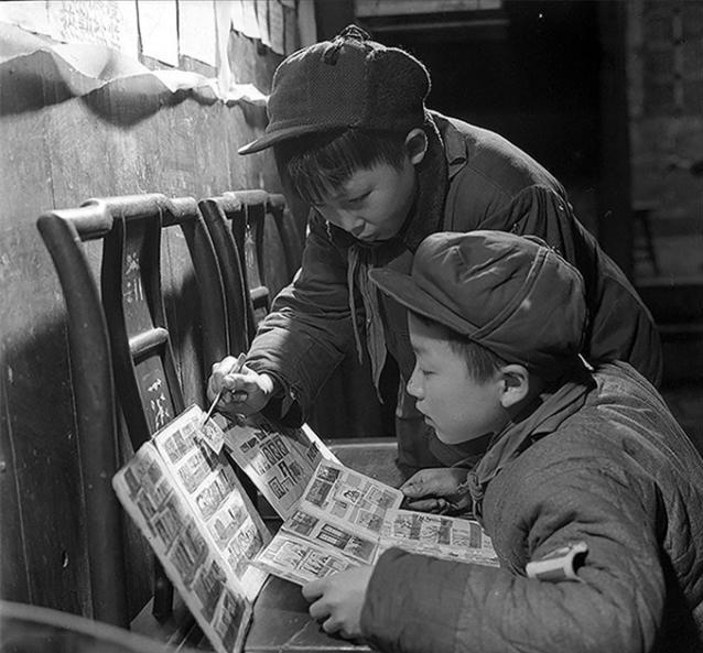 开国少将不满自己军衔，直言勋章不要也罢，授衔结束却被主席提拔