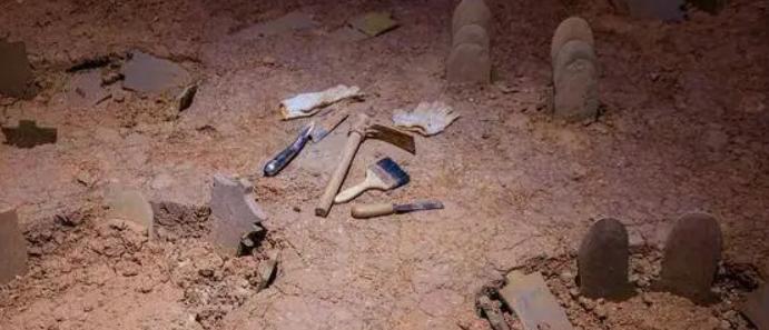 陕西出土7000年前的少女,陕西出土神秘死亡青年