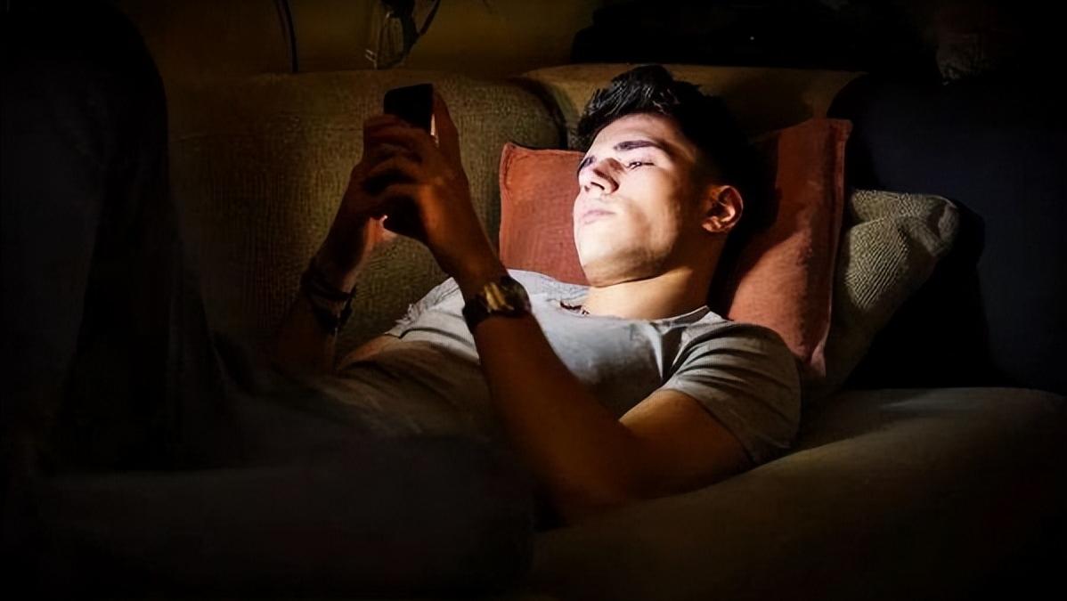 得了带状疱疹又痛又痒医生提醒,有不疼的带状疱疹症状和表现