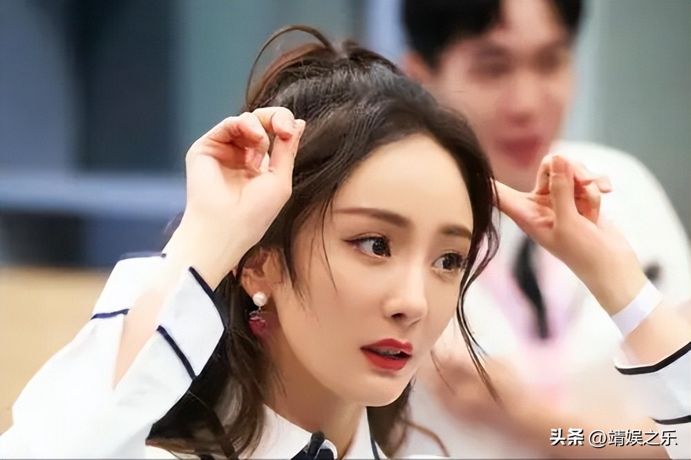 杨幂脸上的疤痕,杨幂左脸疤痕