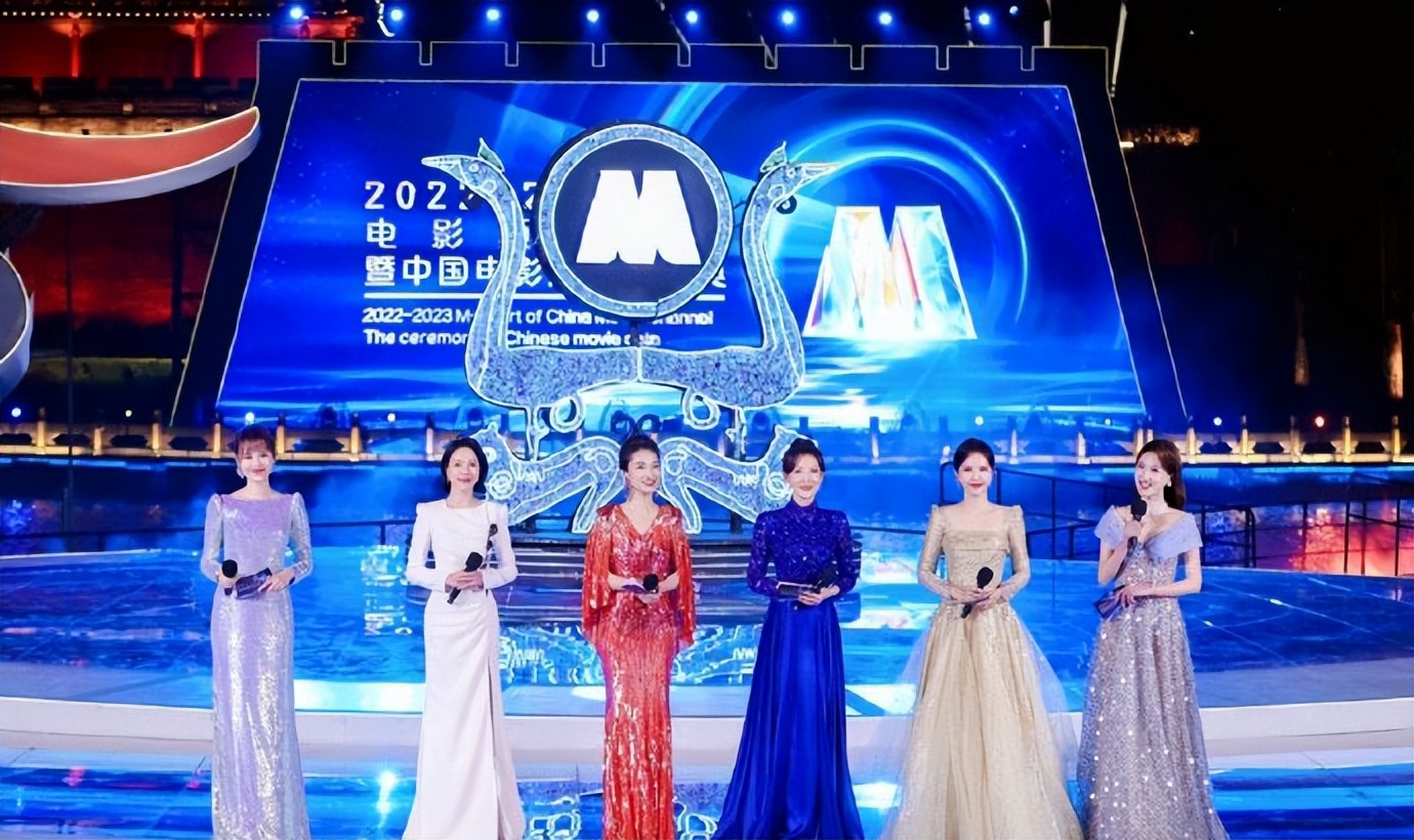 央视主持人组合同台,央视百位主持同台