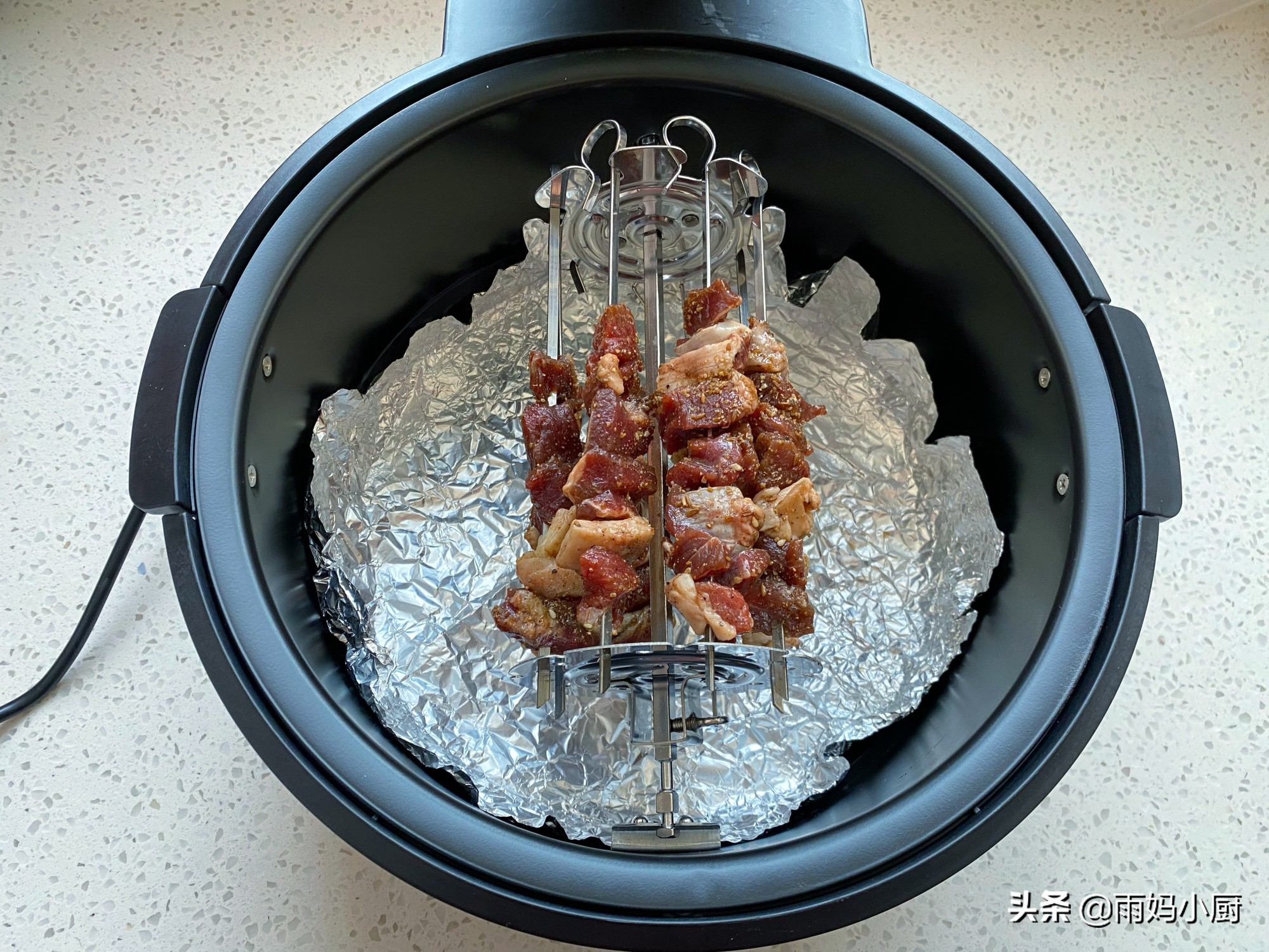 想吃嫩的羊肉串怎么腌肉,烤羊肉串怎么吃新手教程