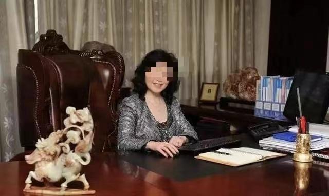 老板的女儿给我升职,威胁我离婚,我该怎么办
