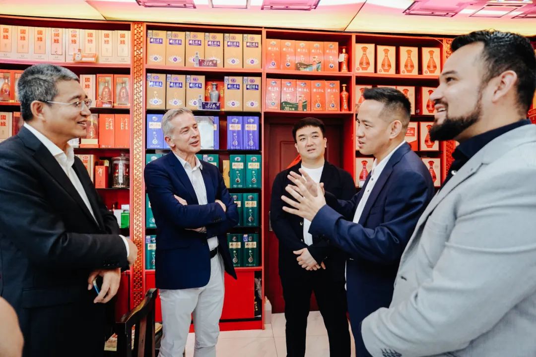 marussia集团,宝丰酒业董事长出席峰会