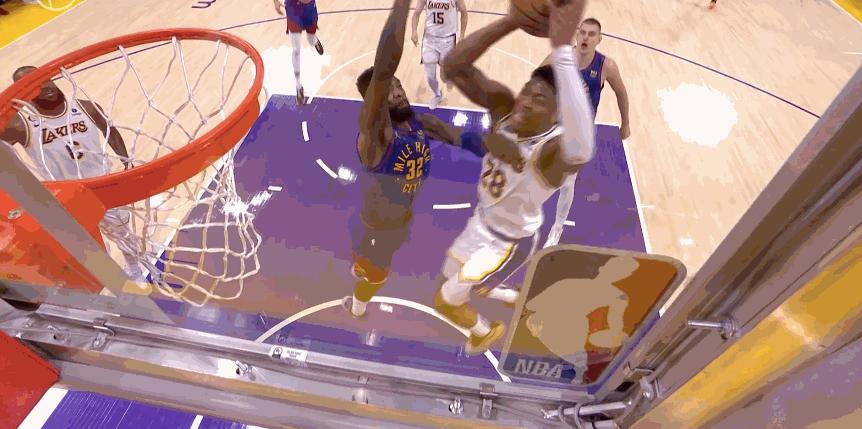 裁判承认误判曼联,施罗德两次技术犯规