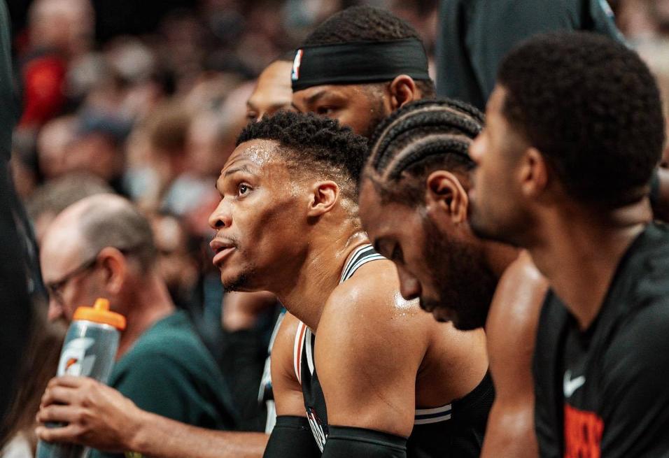 和湖人为敌，球队老二换遍全联盟！西部最可怜球队，老大名不副实