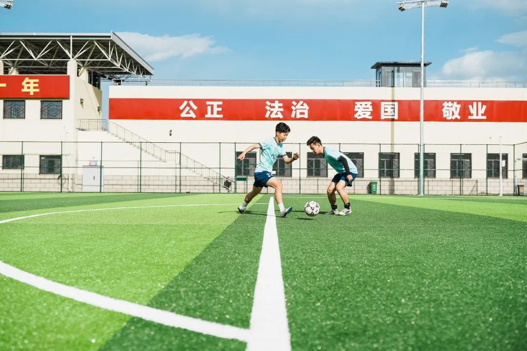 足球场改造扩建,最新足球场开放