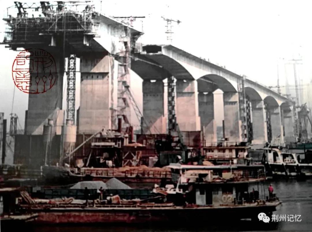 长江大桥建设故事,长江大桥故事