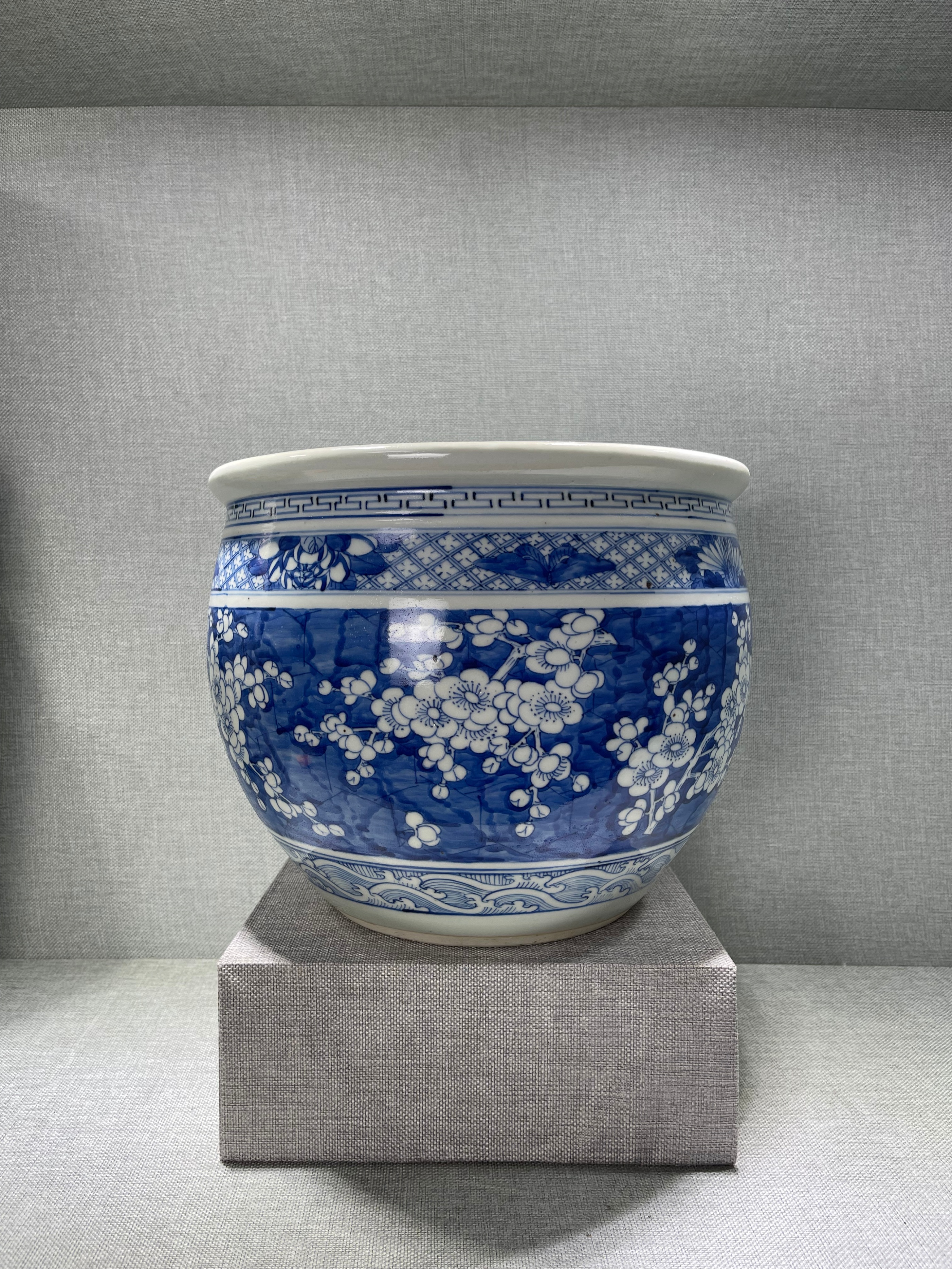 清冰梅瓷器,冰梅瓷器有没有官窑款式