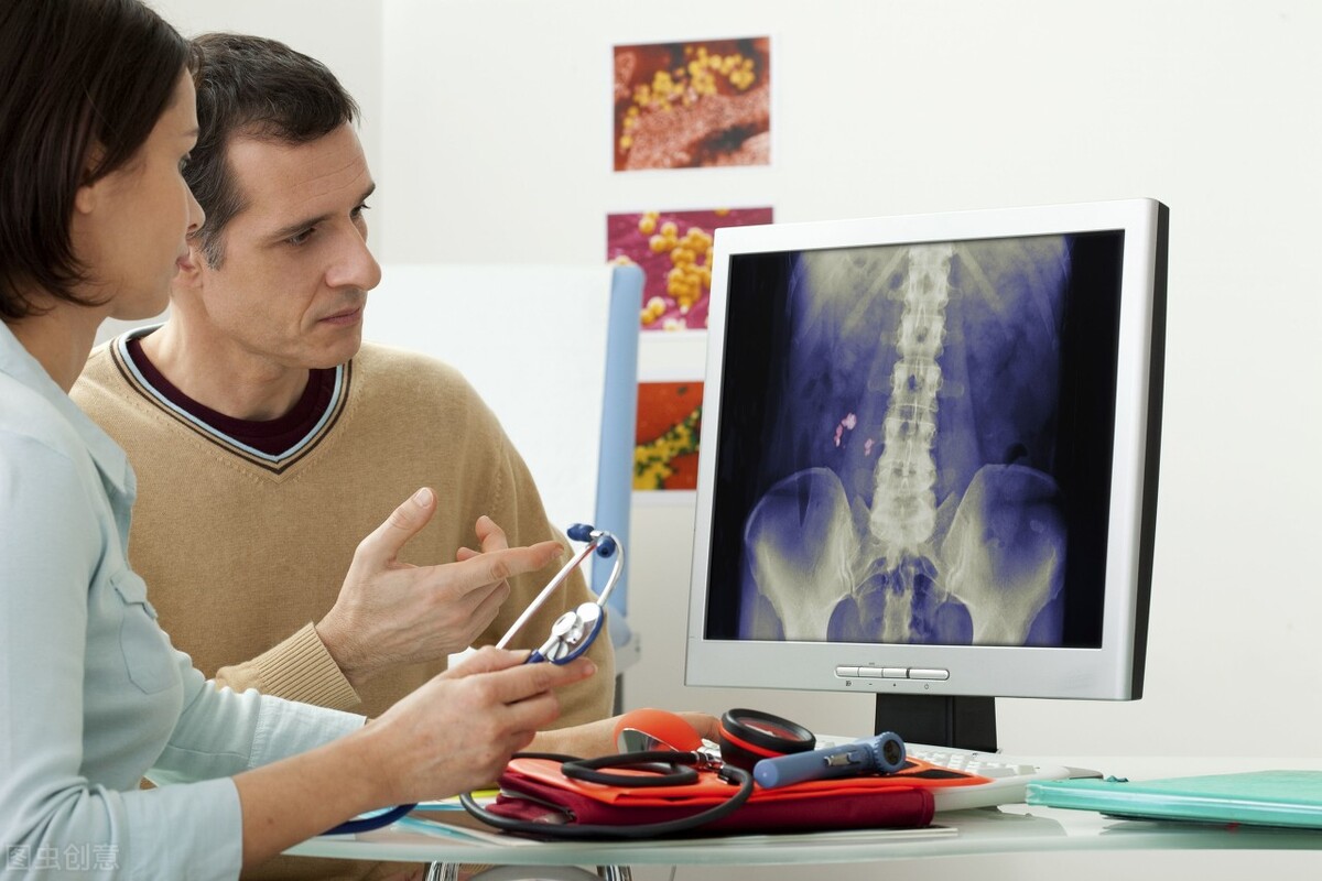 排尿气味大可能是4种病的警告,感觉排尿有什么东西堵住了