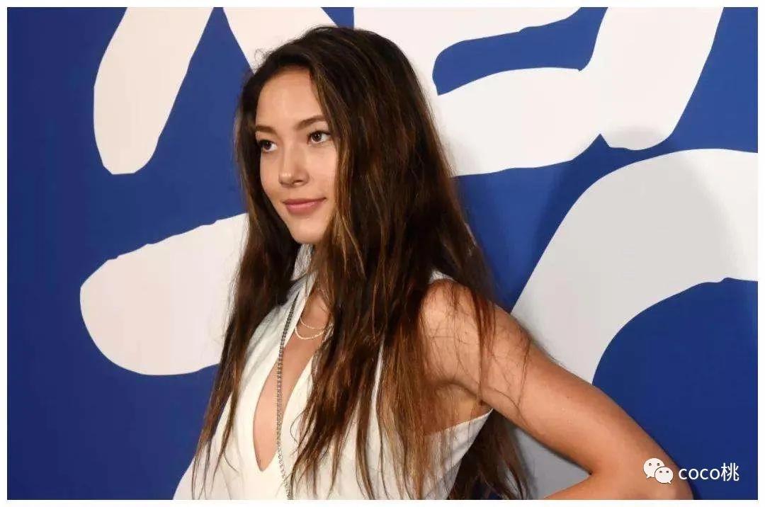 谷爱凌三天连夺两冠视频,谷爱凌3天连夺2冠领奖