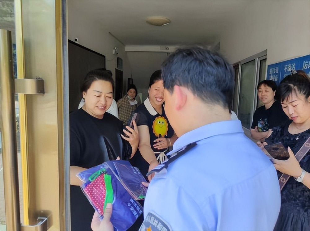 端午期间大箐山网警大力开展打击网络谣言宣传教育活动#拒绝网络谣言清朗网络环境