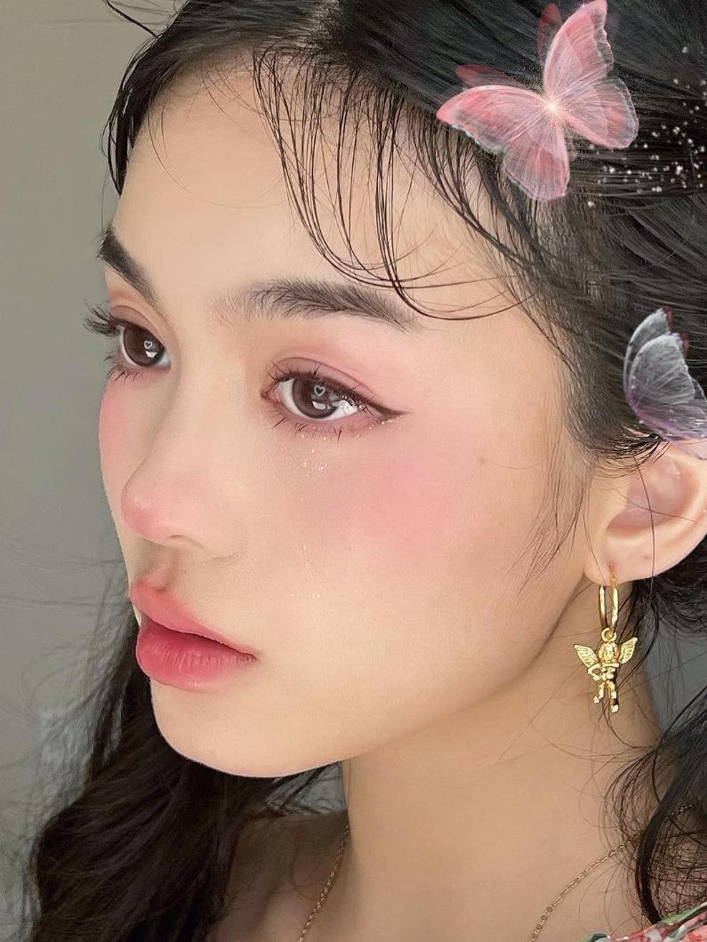 什么人不适合紫色眼影,什么样的人不适合画眼影