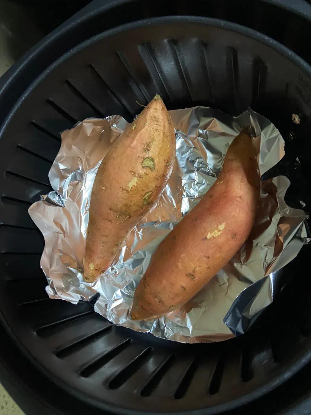 空气炸锅刚买回来第一次要怎么用,空气炸锅一直用会着火吗