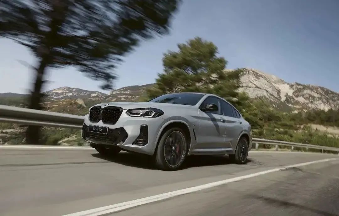 bmwx42022黑武士,bmwx4宝石青
