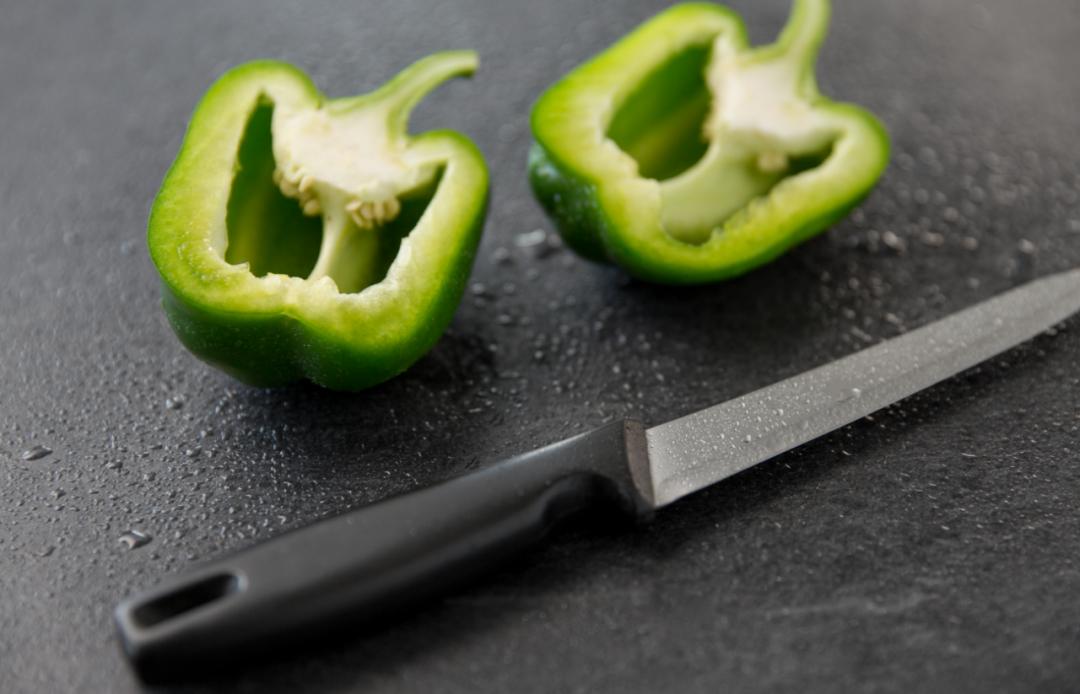 售票小姐姐讲价,买火车票技巧和方法