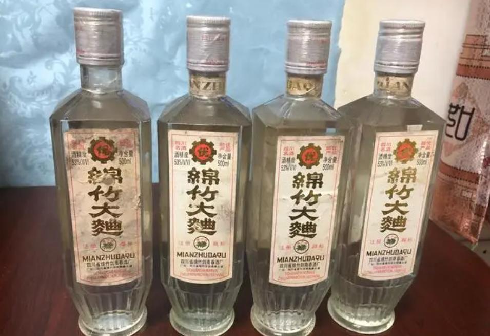 街头高价回收老酒,高价收购老酒的骗局
