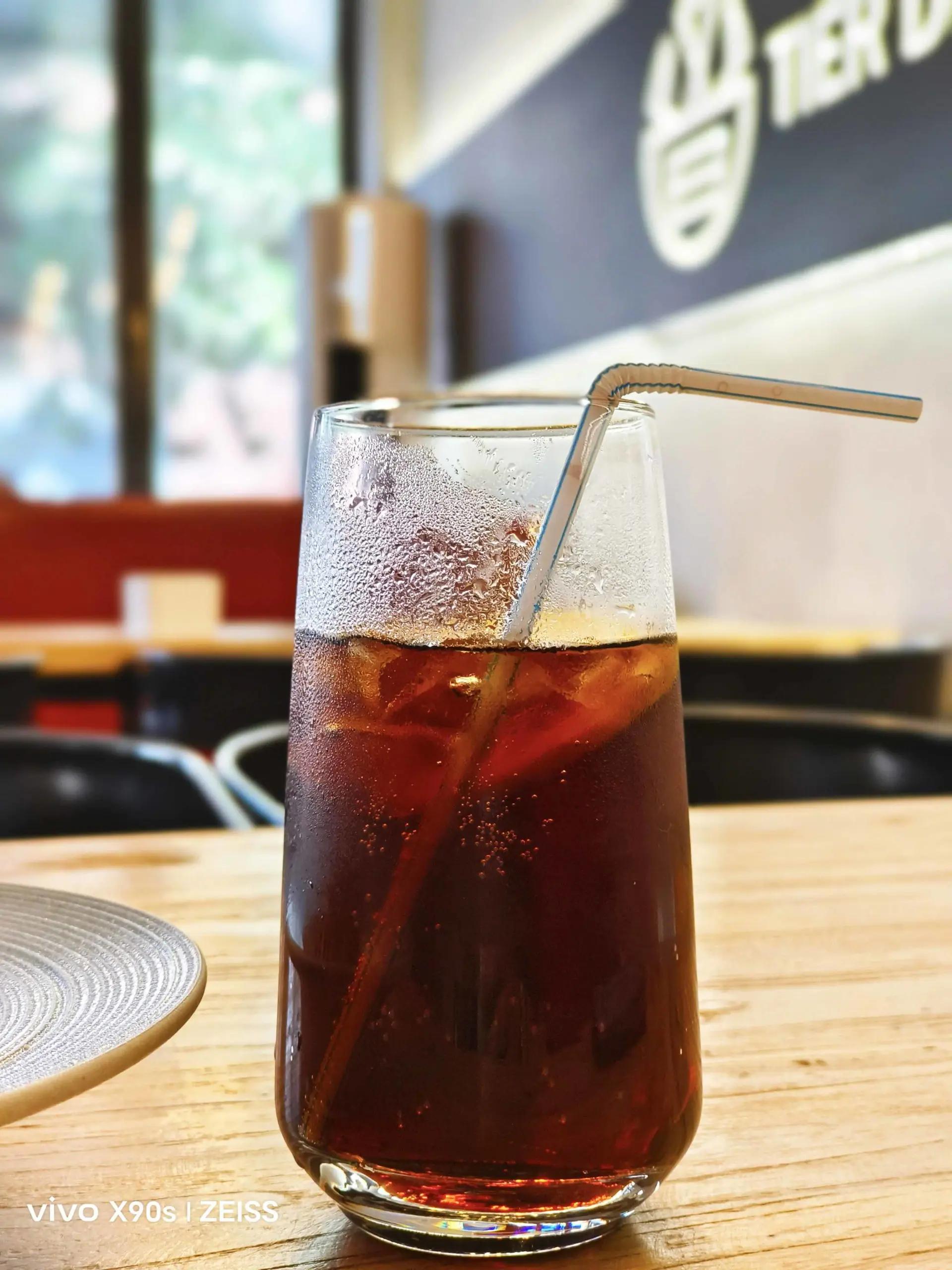 vivox90s人像模式复古胶片,vivox90s怎么拍黑色背景图