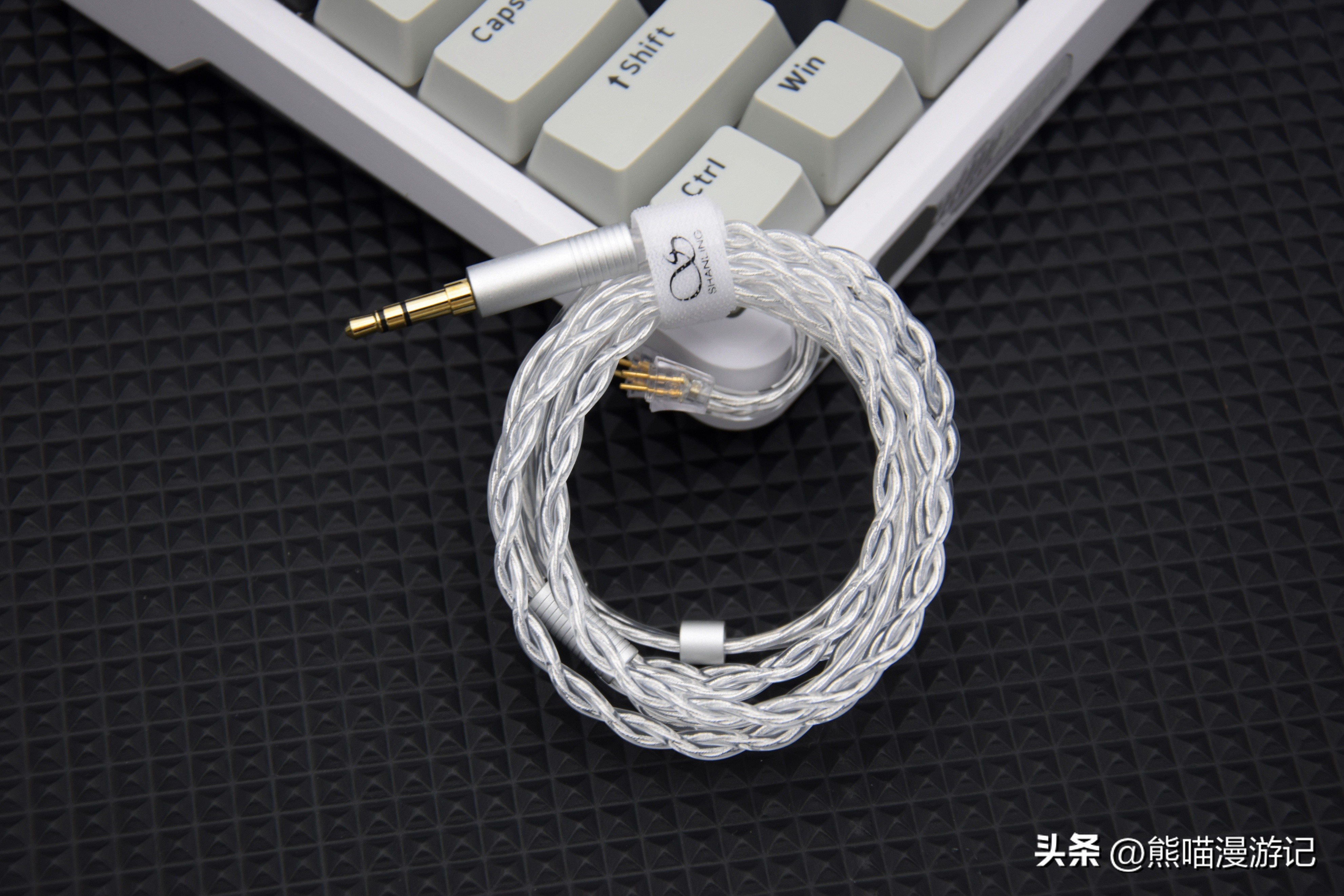 山灵旗舰耳机评测,山灵百元hifi耳机