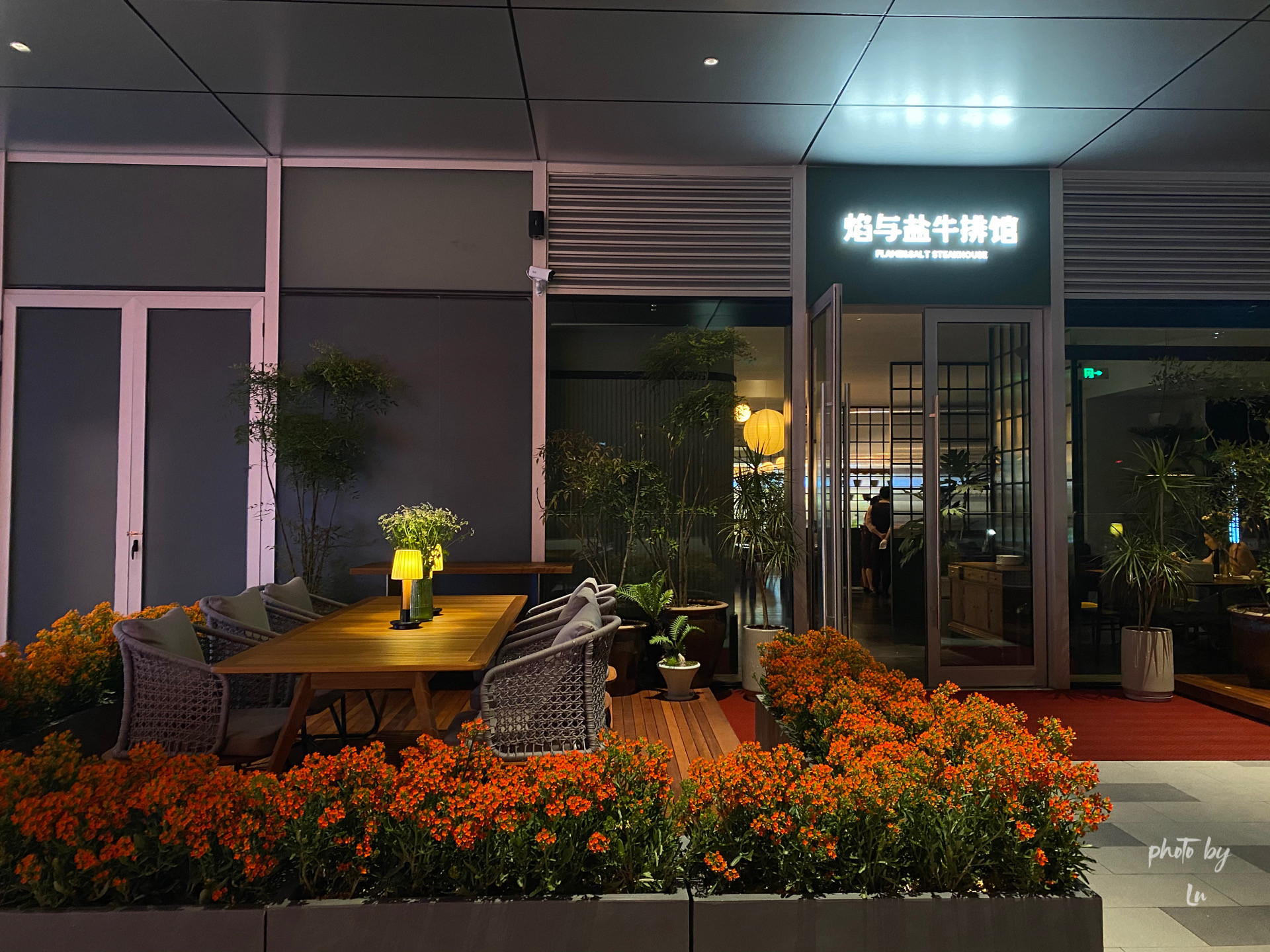 摩天轮浪漫情调的餐厅,一家浪漫梦幻又有氛围的餐厅