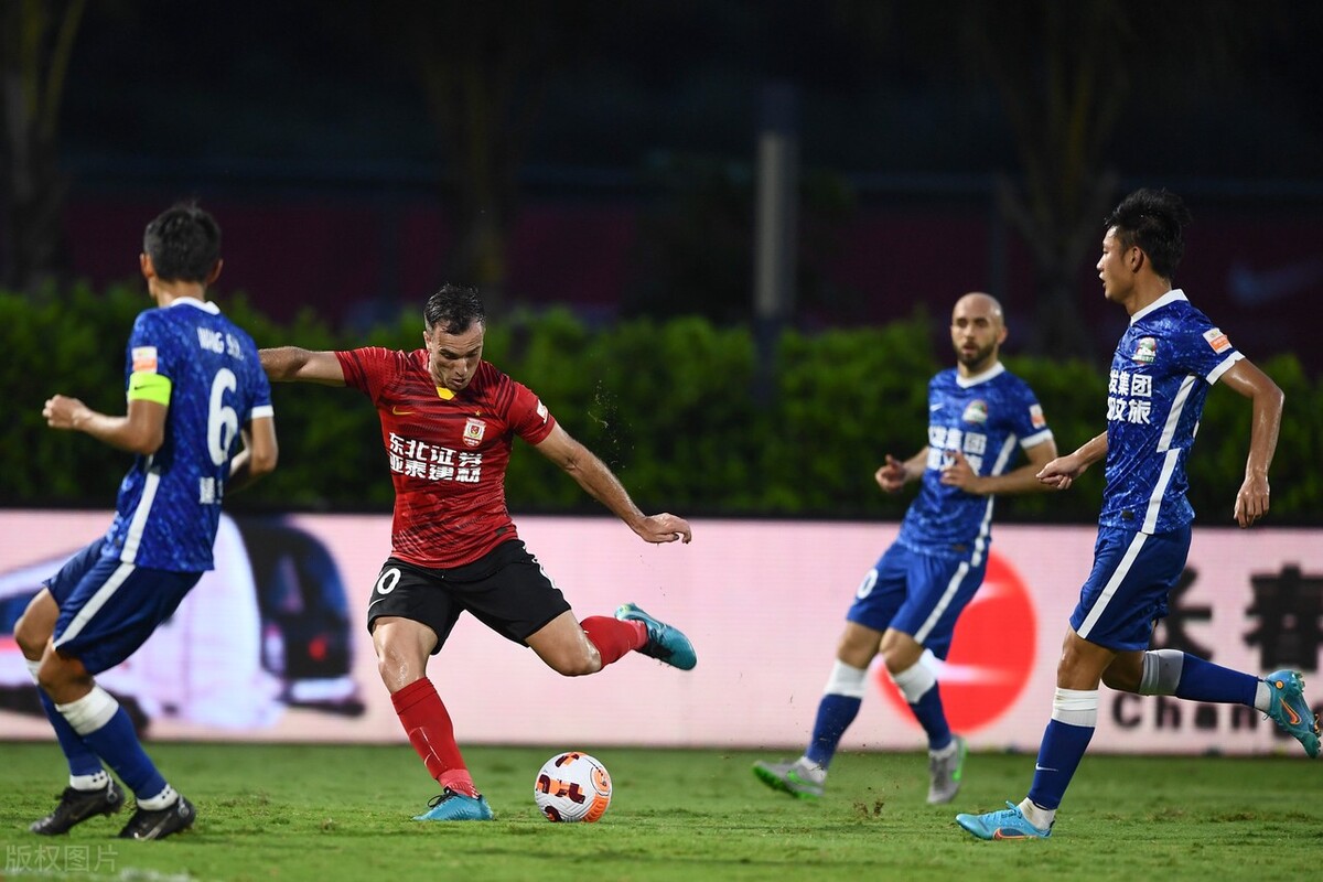 中超河南嵩山龙门vs山东泰山集锦,中超河南嵩山龙门4比1泰山