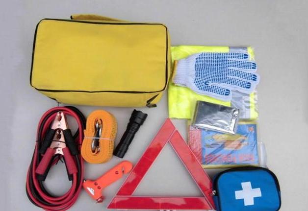 全款购车上牌后到手哪些证件,全款提车上牌后有哪些证件