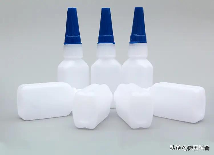 胶水为何不沾胶水瓶,胶水在瓶子里为什么不会干