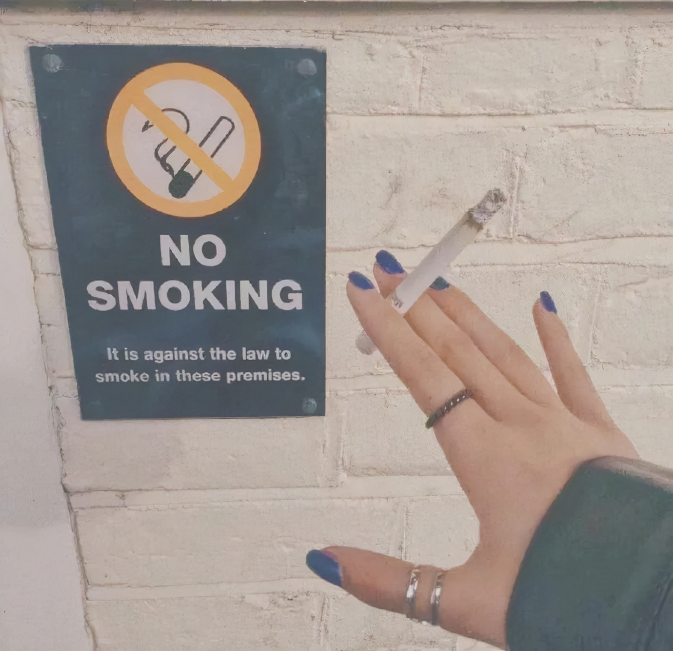 伤感朋友圈背景图,伤感朋友圈背景图片