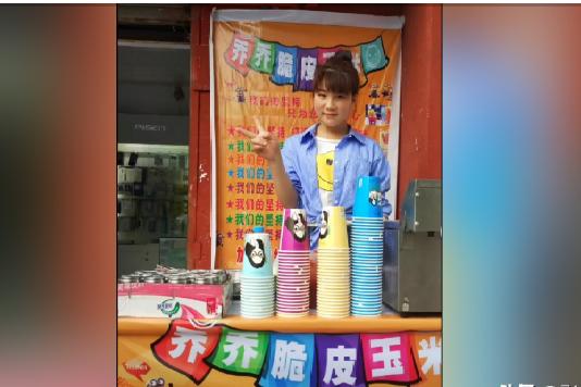 河南老汉捡到弃婴24年后带去旅行,老汉捡废品收养弃婴25年后续