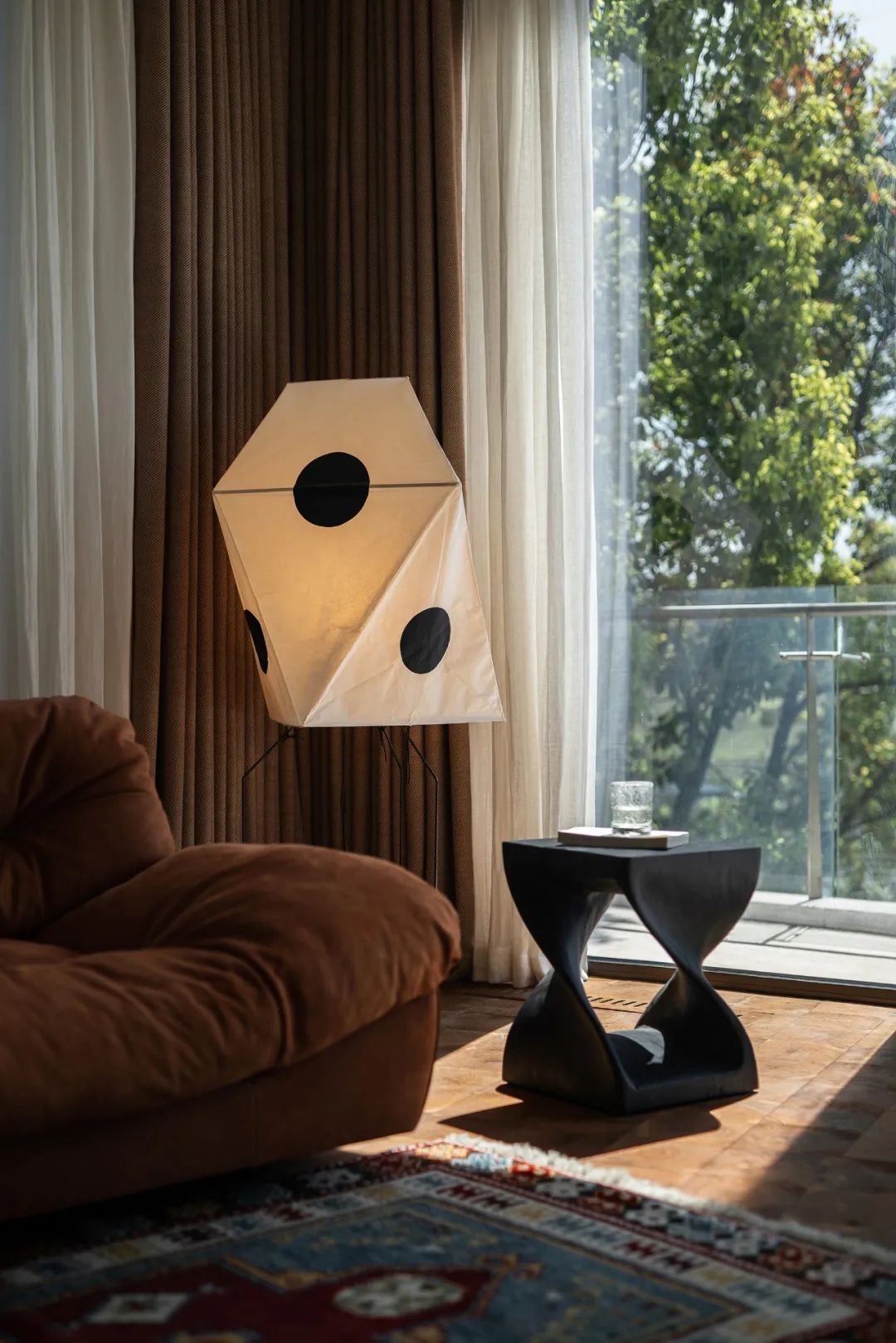 ACE DESIGN｜成都湖岸艺术别墅：逸享自在的湖岸艺术“家”