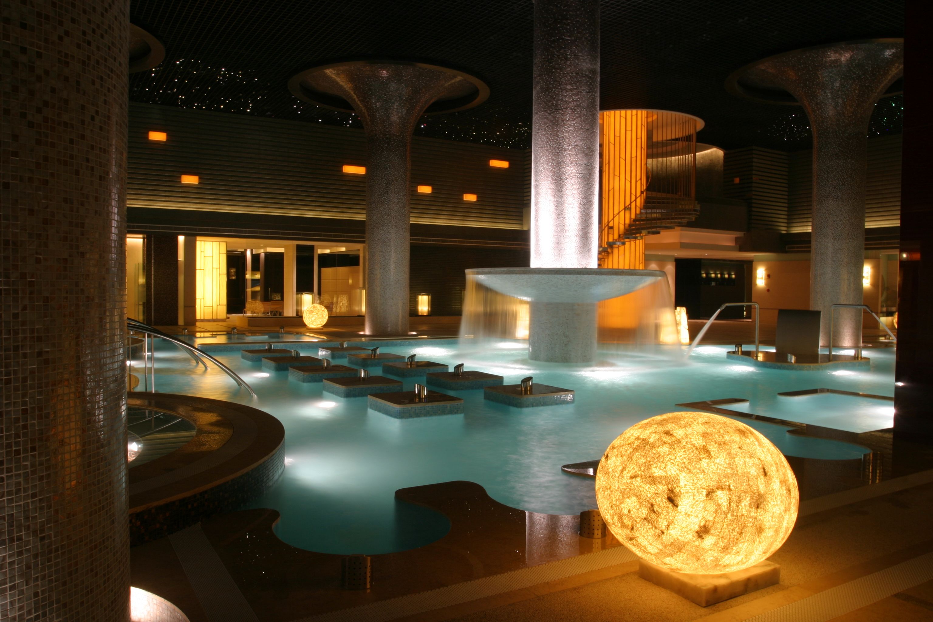 周杰伦退出真爱范特西公司股东,周杰伦真爱范特西ktv开了几家