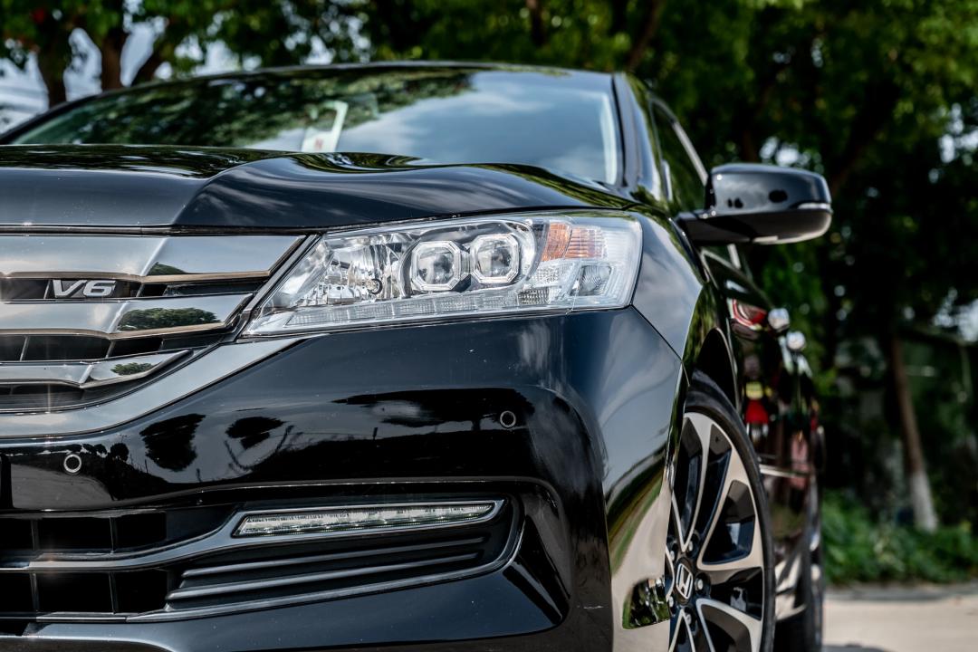 买高配家用车，送V6发动机——9代雅阁3.0LVTI尊贵版