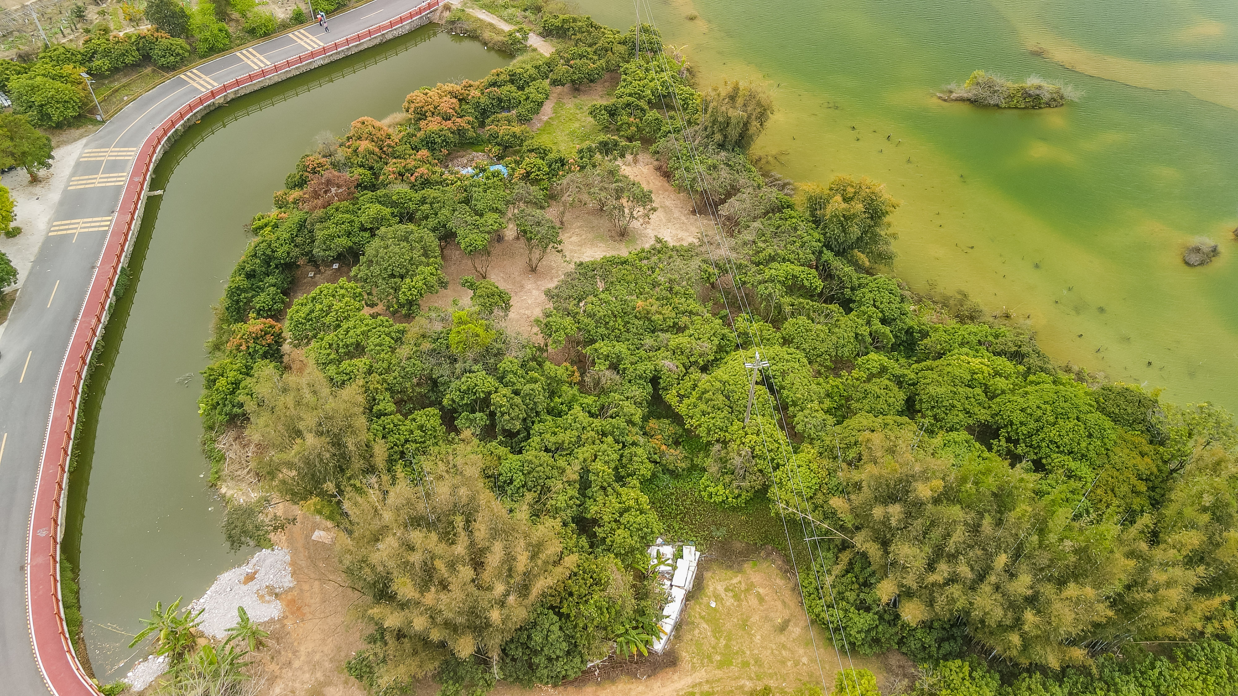 距离九寨沟不远的景点,距广州一千公里的地方