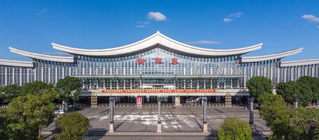 普速铁路进入高铁时代,怀化高铁与长沙高铁以后哪个强大