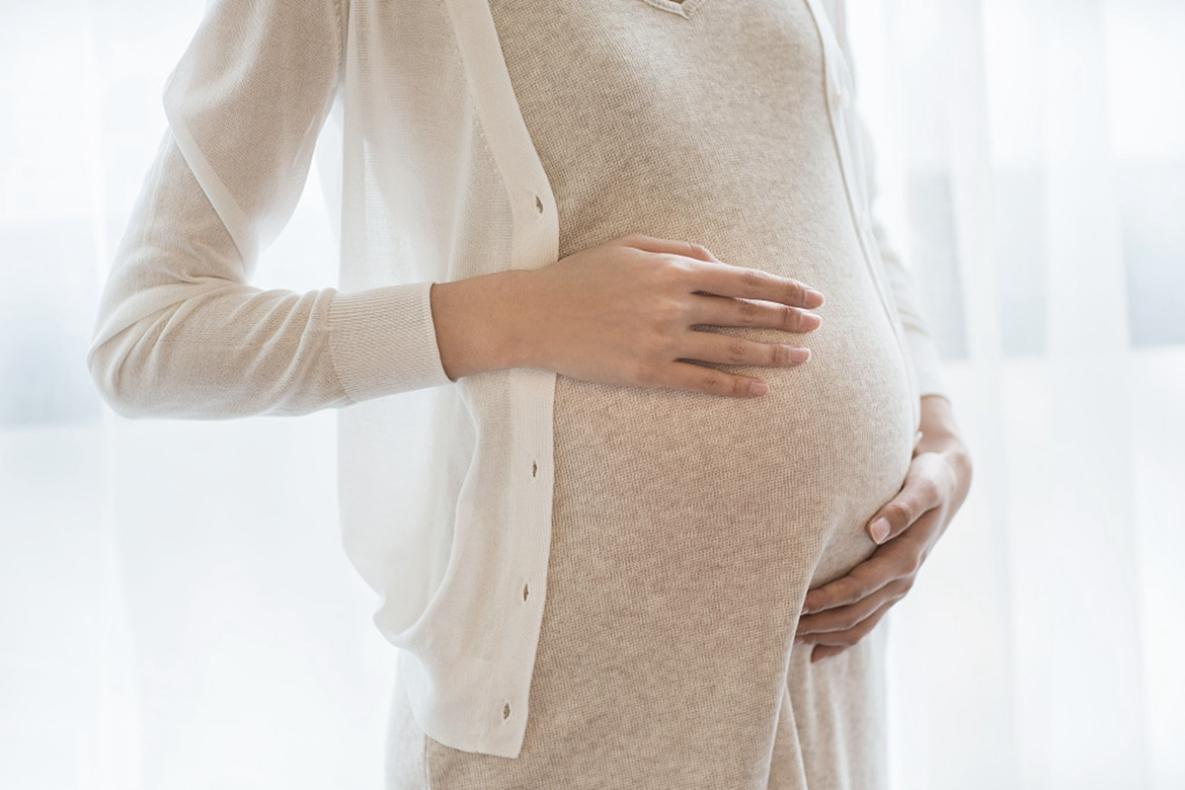 孕妇流出少量褐色分泌物怎么回事,孕妇裤上有黄褐色排泄物