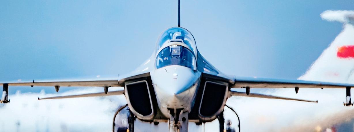 无奈！中国出口48架L-15被冻结，国产航发拖累8亿美元大单？